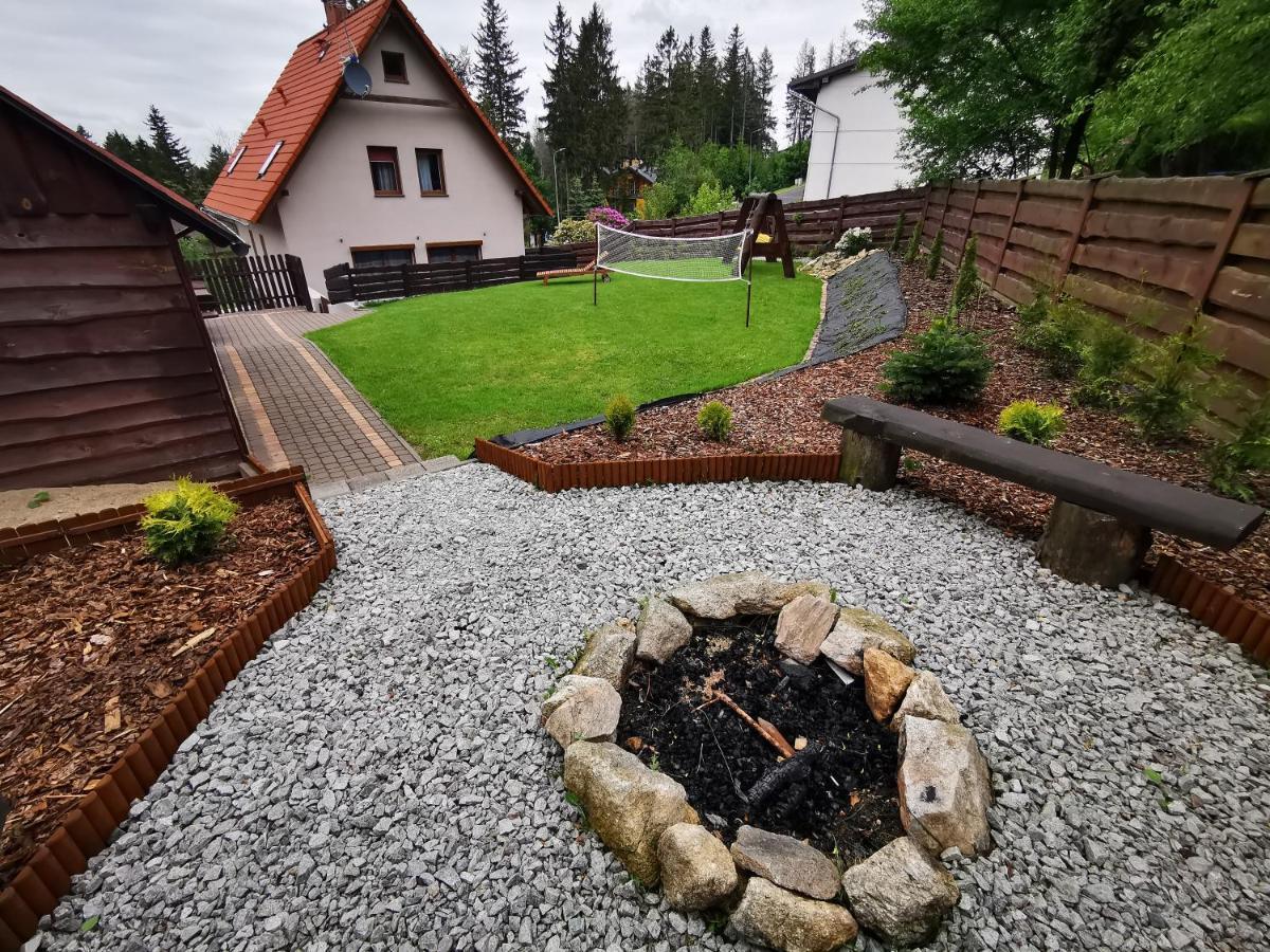 Wonder Home - Villa Vika Z Ogrodem, Z Miejscem Na Grilla I Ognisko Karpacz Kültér fotó